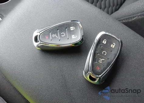 2019 Chevrolet Equinox Lt z USA, uszkodzony, nr VIN 2GNAXVEX6K6126108